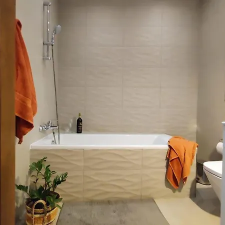 Rare Central 3 Bed Apartment