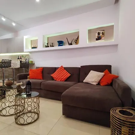 Apartment Rare Central 3 Bed *